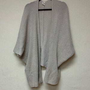 Elegant Gray Women's Cardigan